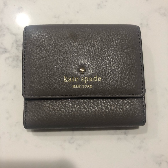 Kate Spade Wallet - Picture 1 of 6